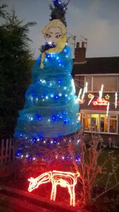 Outdoor Elsa Frozen Christmas tree idea