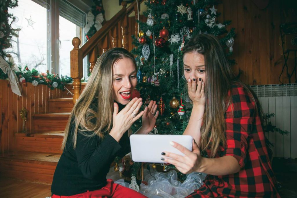 two friends play Secret Santa online