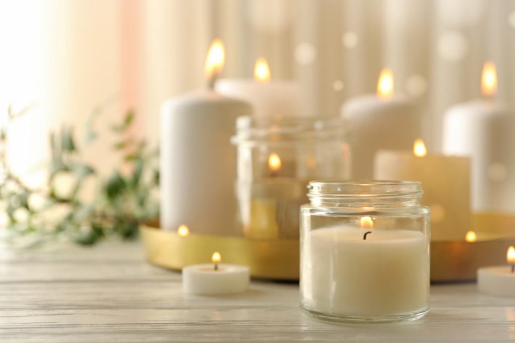 white Christmas candles with vanilla scent